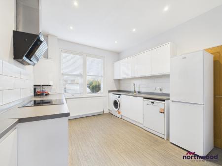 3 bedroom Maisonette for sale in Seaside, Eastbourne, BN22