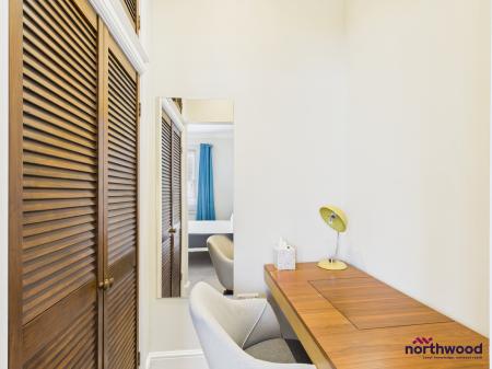 1 bedroom Maisonette to let in Chiswick Place, Eastbourne, BN21