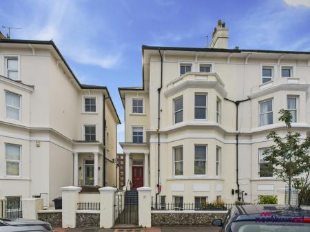 1 bedroom Maisonette to let in Chiswick Place, Eastbourne, BN21