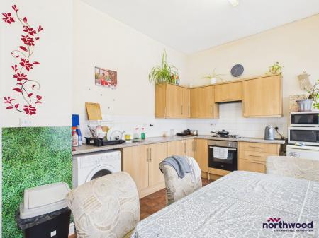 3 bedroom Apartment to let in London Road, St. Leonards-On-Sea, TN37