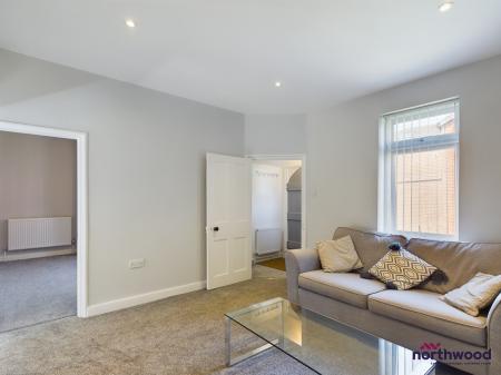 2 bedroom Terraced House to let in Crowmere Avenue, Bexhill-on-Sea, TN40