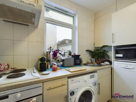 1 bedroom House share to let in Cavendish Place, Eastbourne, BN21