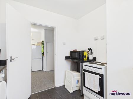 1 bedroom Apartment to let in Farmlands Close, Polegate, BN26