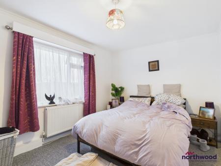 1 bedroom Apartment to let in Farmlands Close, Polegate, BN26