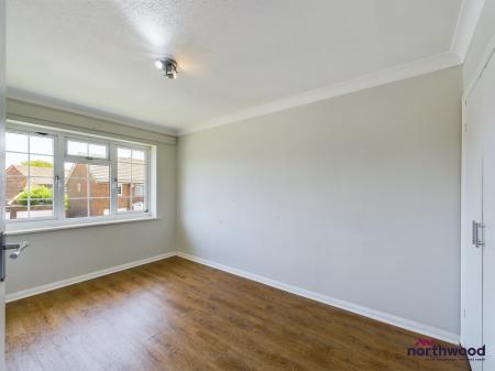 3 bedroom Terraced House to let in Southerden Close, Hailsham, BN27