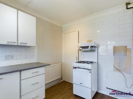 3 bedroom Terraced House to let in Southerden Close, Hailsham, BN27