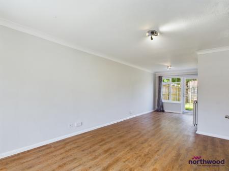 3 bedroom Terraced House to let in Southerden Close, Hailsham, BN27