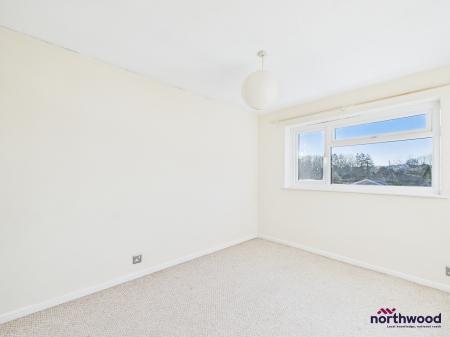 3 bedroom Terraced House to let in Honeysuckle Close, Langney, Eastbourne, BN23