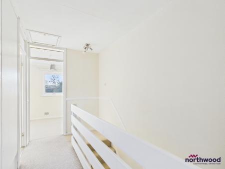 3 bedroom Terraced House to let in Honeysuckle Close, Langney, Eastbourne, BN23