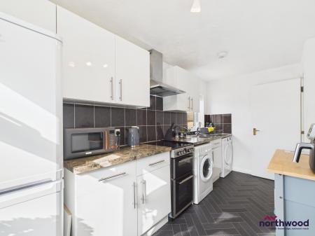 2 bedroom Flat to let in Collier Road, Pevensey Bay, BN24