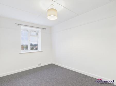 2 bedroom Flat to let in Seaside, Roselands, Eastbourne, BN22