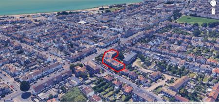 2 bedroom Flat to let in Roselands Avenue, Roselands, Eastbourne, BN22