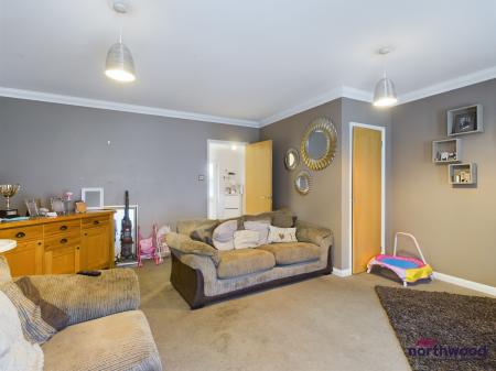 3 bedroom Terraced House to let in Moorhen Close, St. Leonards-On-Sea, TN38