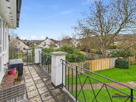 1 bedroom Apartment to let in Farmlands Close, Polegate, BN26