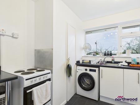 1 bedroom Apartment to let in Farmlands Close, Polegate, BN26