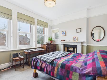 2 bedroom Flat for sale in Grassington Road, Lower Meads, Eastbourne, BN20