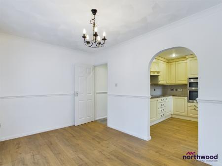 2 bedroom Bungalow to let in Elvin Crescent, Rottingdean, Brighton and Hove, BN2