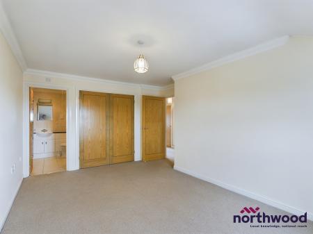 2 bedroom Apartment for sale in Chatham Green, Sovereign Harbour North, Eastbourne, BN23