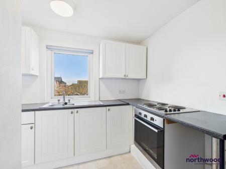 2 bedroom Flat to let in Langney Road, Town Centre, Eastbourne, BN21