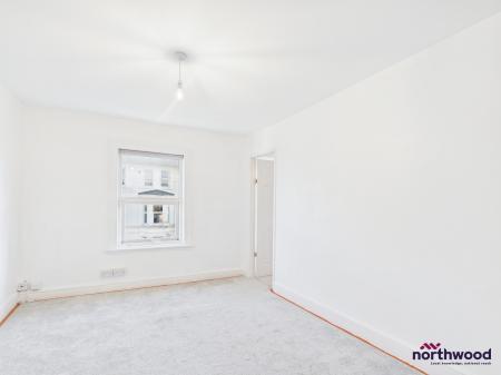 2 bedroom Flat to let in Langney Road, Town Centre, Eastbourne, BN21