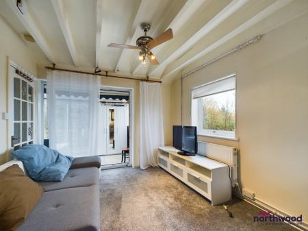 1 bedroom Flat to let in Hollington Park Road, St. Leonards-On-Sea, TN38