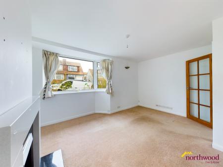 2 bedroom Semi-detached house to let in Graham Crescent, Mile Oak, Brighton and Hove, BN41