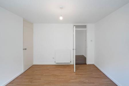 2 bedroom Flat for sale in Bruce Gardens, Dalkeith, EH22