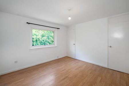 2 bedroom Flat for sale in Bruce Gardens, Dalkeith, EH22