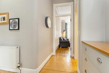 2 bedroom Flat for sale in 10/6 Comely Bank Place, Stockbridge, Edinburgh, EH4 1DU