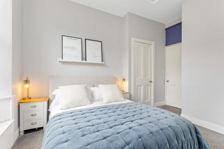 2 bedroom Flat for sale in 10/6 Comely Bank Place, Stockbridge, Edinburgh, EH4 1DU