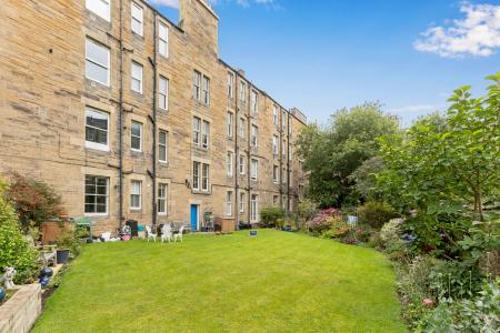 2 bedroom Flat for sale in 10/6 Comely Bank Place, Stockbridge, Edinburgh, EH4 1DU