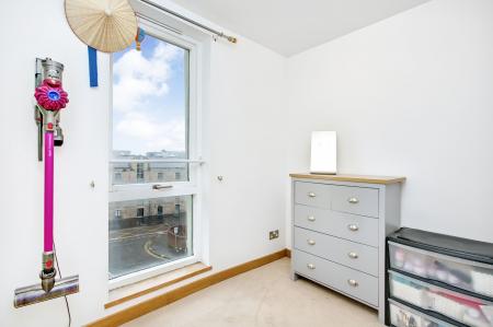 3 bedroom Flat for sale in 7 10 Dock Street, Edinburgh, EH6 6HU
