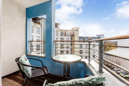 3 bedroom Flat for sale in 7 10 Dock Street, Edinburgh, EH6 6HU