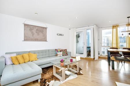 3 bedroom Flat for sale in 7 10 Dock Street, Edinburgh, EH6 6HU