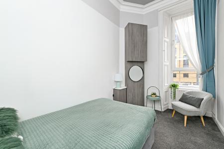2 bedroom Flat for sale in 74 (1F2) Elm Row Edinburgh EH7 4AQ