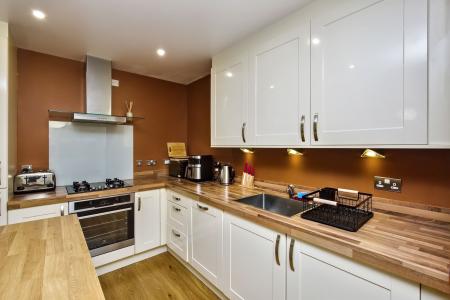 2 bedroom Flat for sale in 18 Kimmerghame Place, Edinburgh, EH4 2GE
