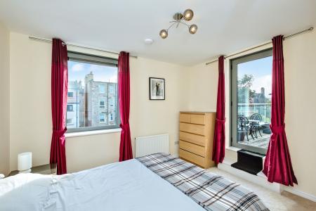 1 bedroom Flat for sale in 6 28 Slateford Gait
