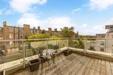 1 bedroom Flat for sale in 6 28 Slateford Gait