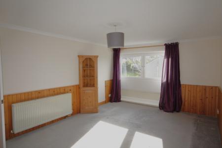 2 bedroom Flat for sale in Walker Drive, South Queensferry, EH30