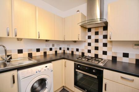 3 bedroom Flat to let in Blackwood Crescent, Edinburgh, EH9