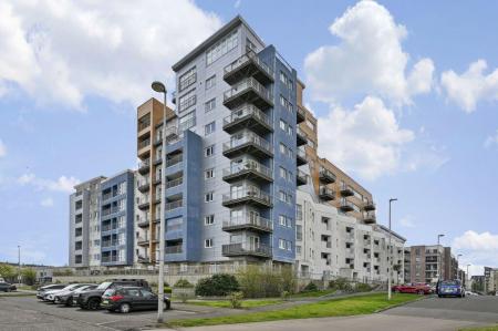 1 bedroom Flat to let in Heron Place, Granton, Edinburgh, EH5