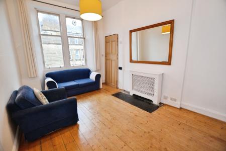 2 bedroom Flat to let in Dean Park Street, Stockbridge, Edinburgh, EH4