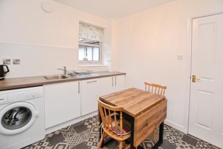 2 bedroom Flat to let in West Ferryfield, Edinburgh, EH5