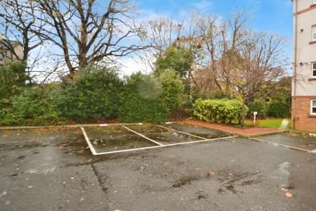 2 bedroom Flat to let in West Ferryfield, Edinburgh, EH5