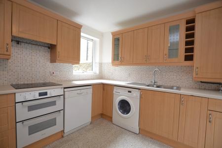 3 bedroom Flat to let in Morningside Park, Morningside, Edinburgh, EH10