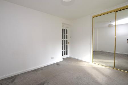 3 bedroom Flat to let in Morningside Park, Morningside, Edinburgh, EH10