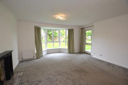 3 bedroom Flat to let in Morningside Park, Morningside, Edinburgh, EH10