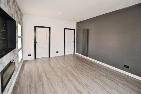 3 bedroom Flat to let in Broomhouse Avenue, Broomhouse, Edinburgh, EH11