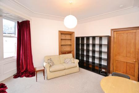 2 bedroom Flat to let in Roseneath Terrace, Edinburgh, EH9