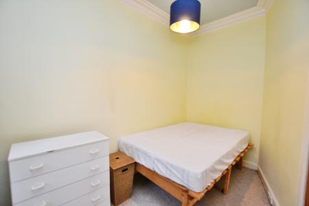 2 bedroom Flat to let in Roseneath Terrace, Edinburgh, EH9